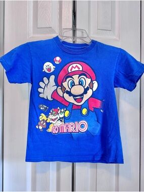 Nintendo Boy’s Medium Blue Mario Graphic Tee